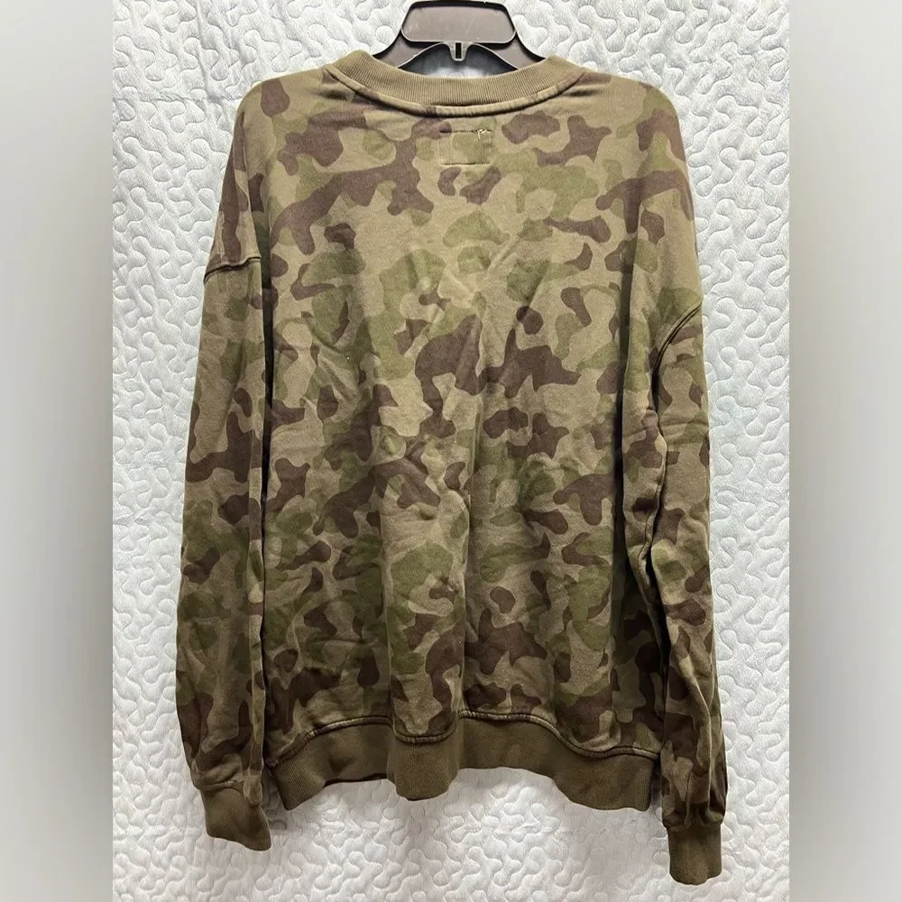 Camo crew neck sweatshirt